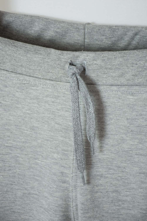 Card slide image -  JOGGER DE MIC CON CORDÓN GRIS PARA NIÑO