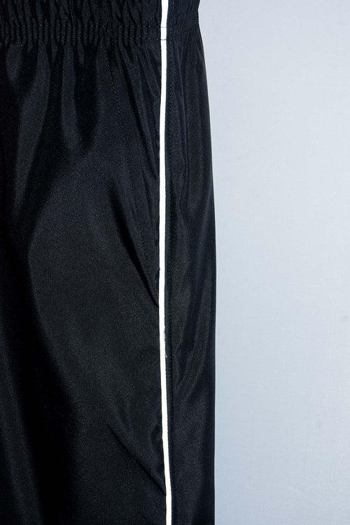 Card slide image -  JOGGER DE MIC NEGRO PARA NIÑO