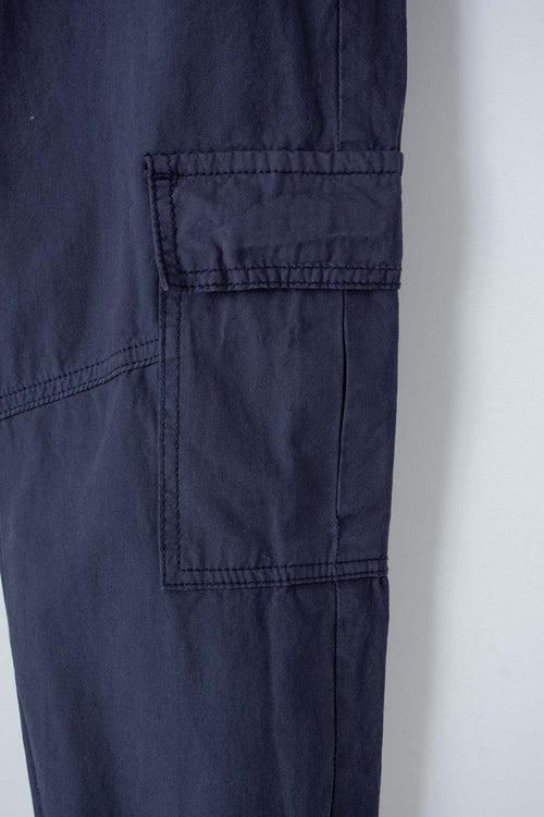 Card slide image -  JOGGER DE MIC CON CORDÓN AZUL PARA NIÑO