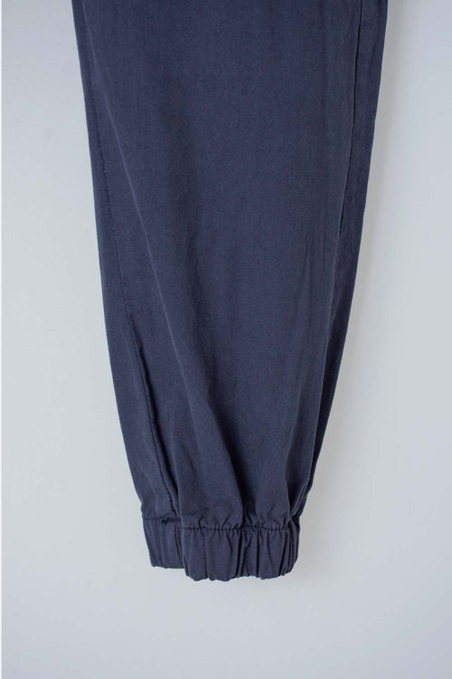 Card slide image -  JOGGER DE MIC CON CORDÓN AZUL PARA NIÑO