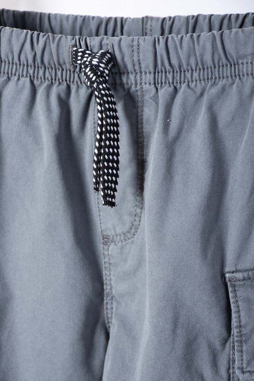 Card slide image -  BERMUDA DE LITTLEMIC CON BOLSILLOS GRIS PARA NIÑO 2T A 5T