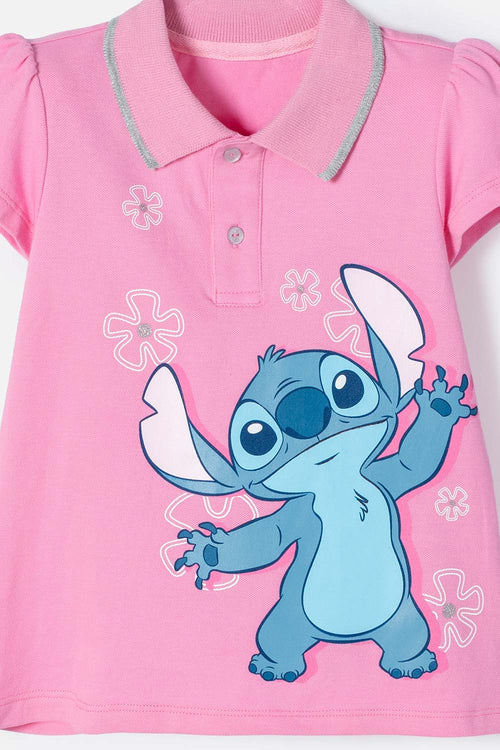 Card slide image -  CAMISETA TIPO POLO DE STITCH ROSADA CON ESTAMPADO PARA NIÑA 2T A 5T