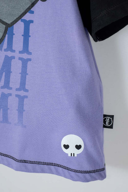 CAMISETA DE KUROMI MANGA CORTA LILA Y NEGRO PARA NIÑA