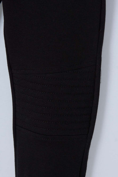 JOGGER DE MIC CON CORDÓN NEGRO PARA NIÑO