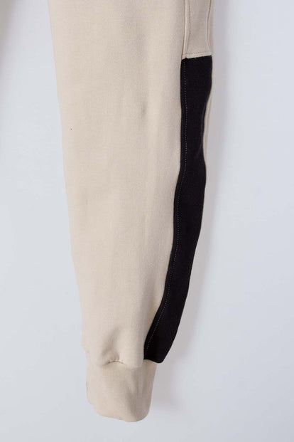 JOGGER MIC CON CINTURA AJUSTABLE CAQUI Y NEGRO PARA NIÑO