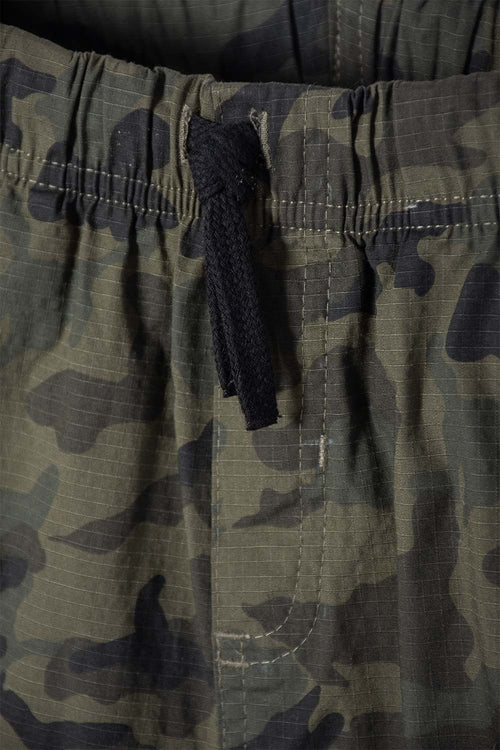 BERMUDA DE MIC CON CORDÓN VERDE PARA NIÑO