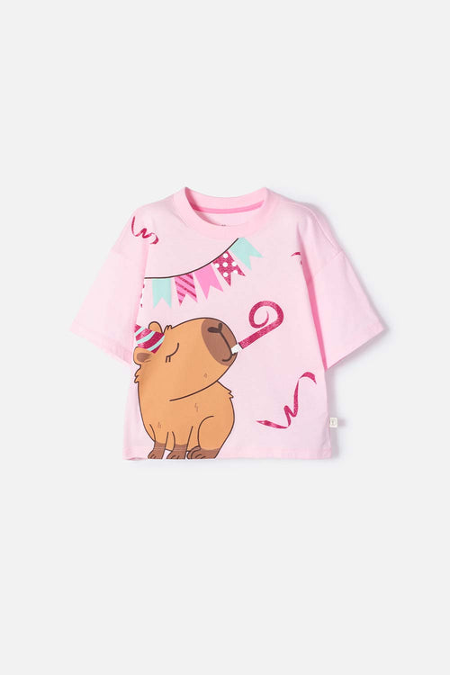 Card slide image -  CAMISETA DE CAPYBARA ROSA PASTEL MANGA CORTA PARA NIÑA