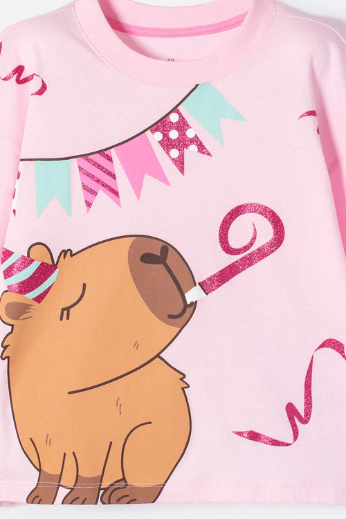 Card slide image -  CAMISETA DE CAPYBARA ROSA PASTEL MANGA CORTA PARA NIÑA