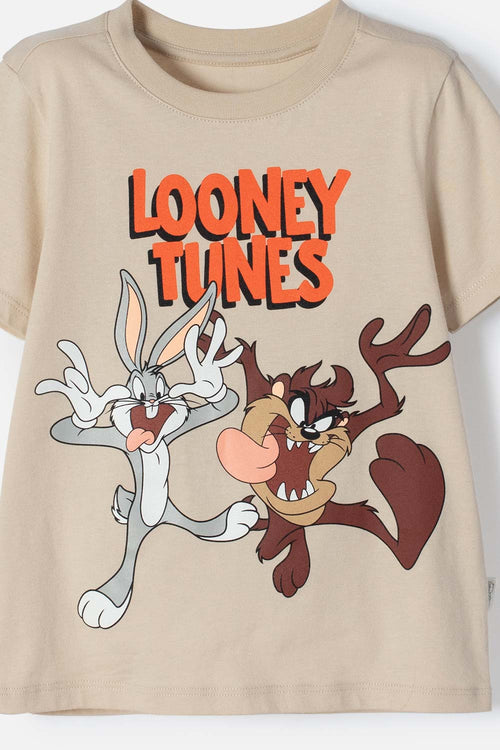 Card slide image -  CONJUNTO DE LOS LOONEY TUNES CAQUI Y GRIS DE PANTALÓN CORTO PARA NIÑO 2T A 5T