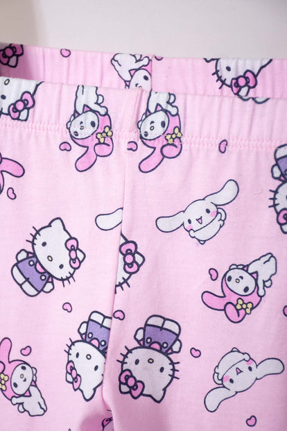 PIJAMA DE HELLO KITTY BLANCA Y ROSADA DE CAMISETA MANGA CORTA PARA NIÑA 2T A 5T