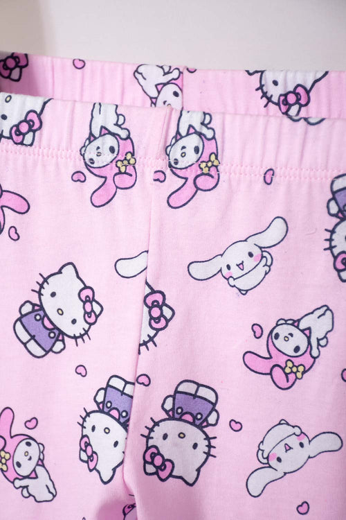 Card slide image -  PIJAMA DE HELLO KITTY BLANCA Y ROSADA DE CAMISETA MANGA CORTA PARA NIÑA 2T A 5T