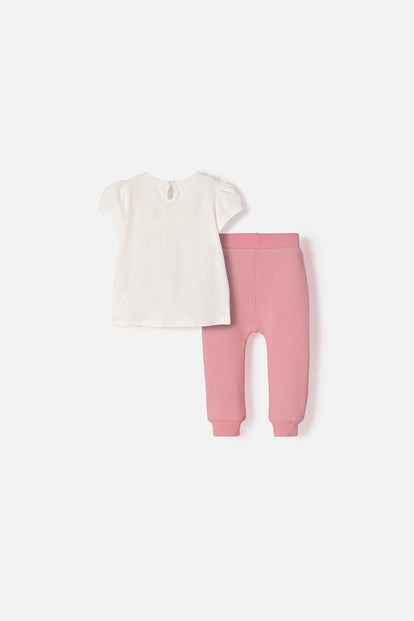 CONJUNTO DE WINNIE THE POOH MARFIL PARA BEBÉ NIÑA